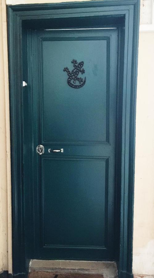New Apartment In The Heart Of Le Marais París Exterior foto